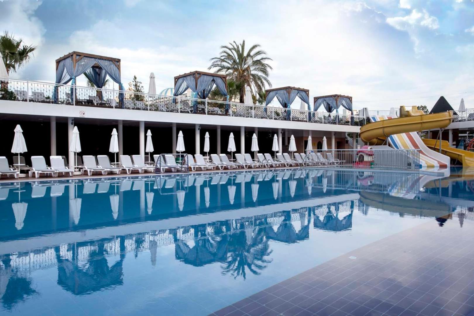 Dream World Resort & Spa Side Exterior foto